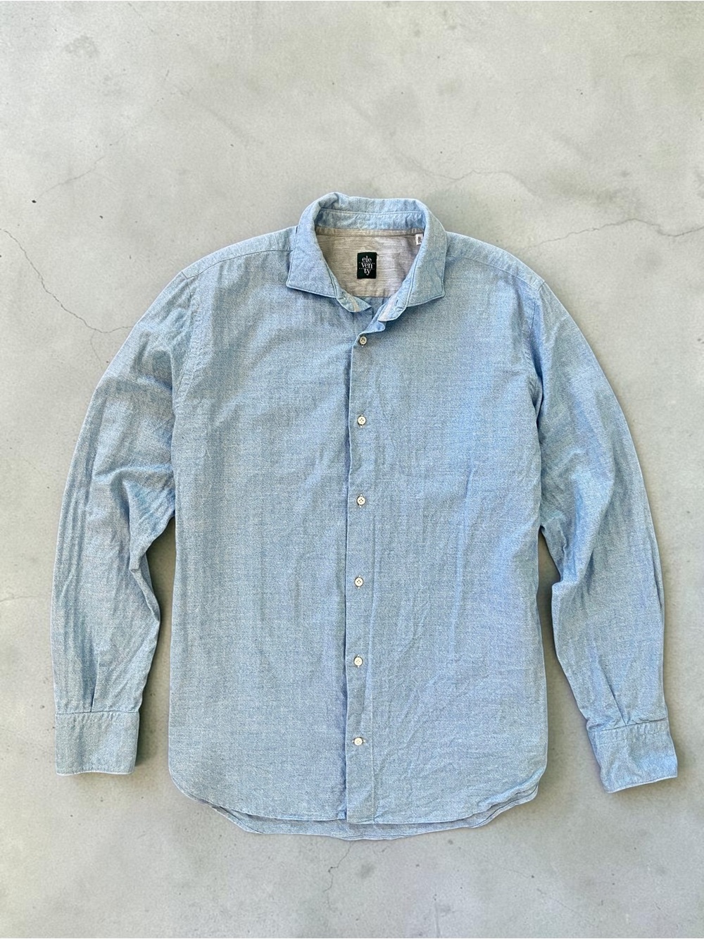 Eleventy Textured Chambray Button-Up Shirt